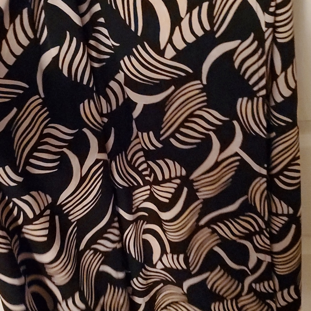 Geo Pattern wrap dress - Picture 4 of 5
